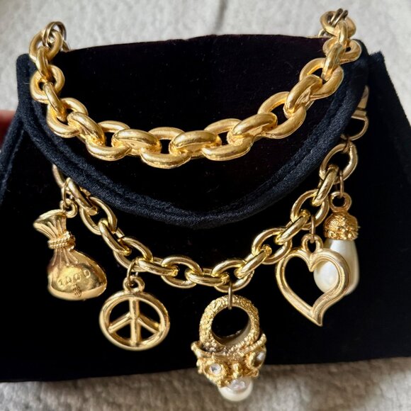 Black and Gold Hardware Woman Purse 90s, Black light suede. - Picture 2 of 6